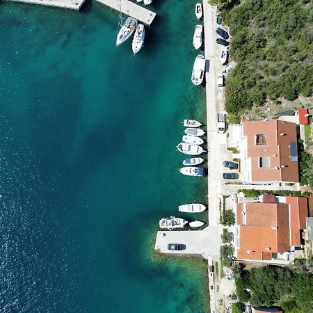 Apartments And Rooms By The Sea Zaglav, Dugi Otok - 8144 Sali Exterior photo