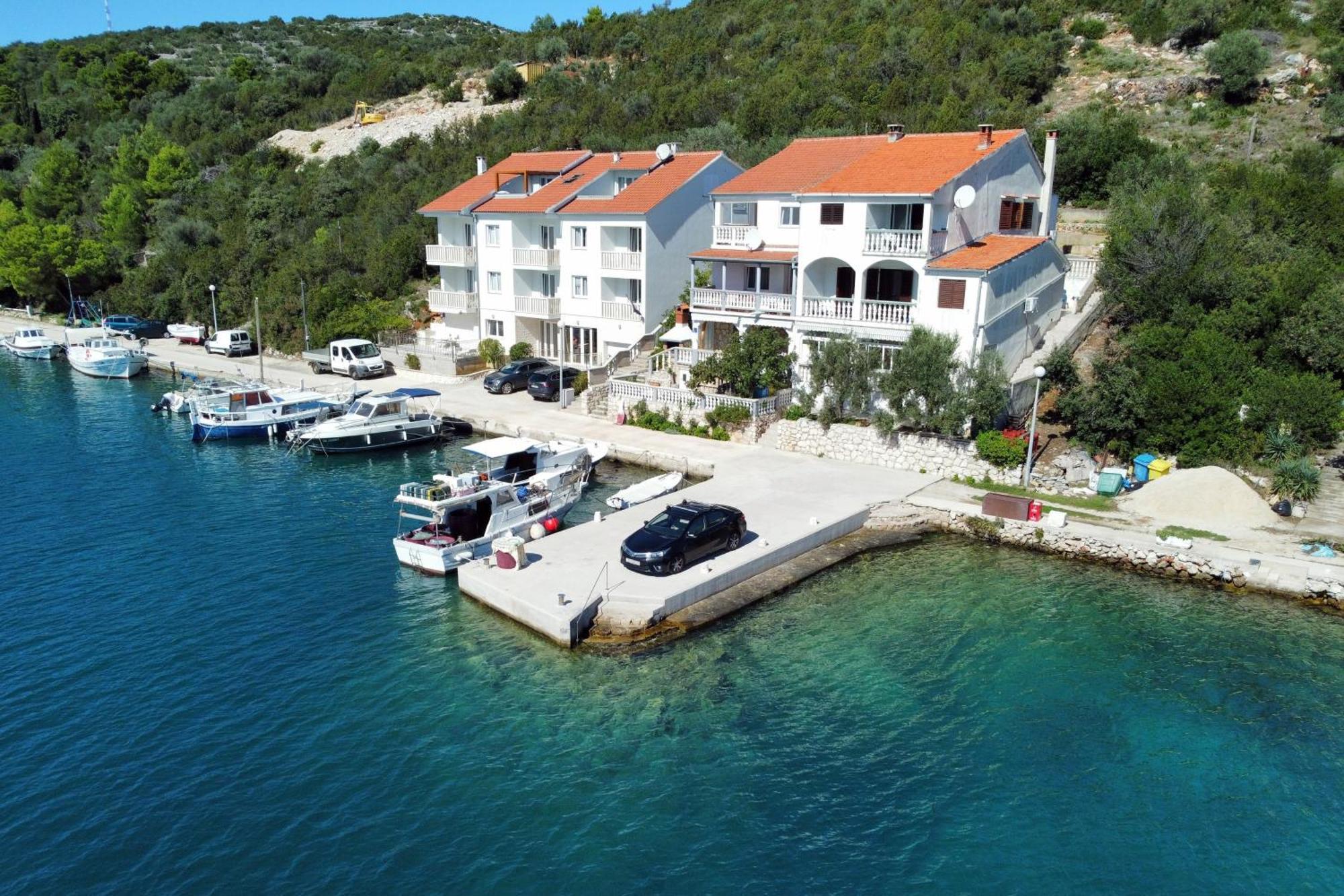 Apartments And Rooms By The Sea Zaglav, Dugi Otok - 8144 Sali Exterior photo
