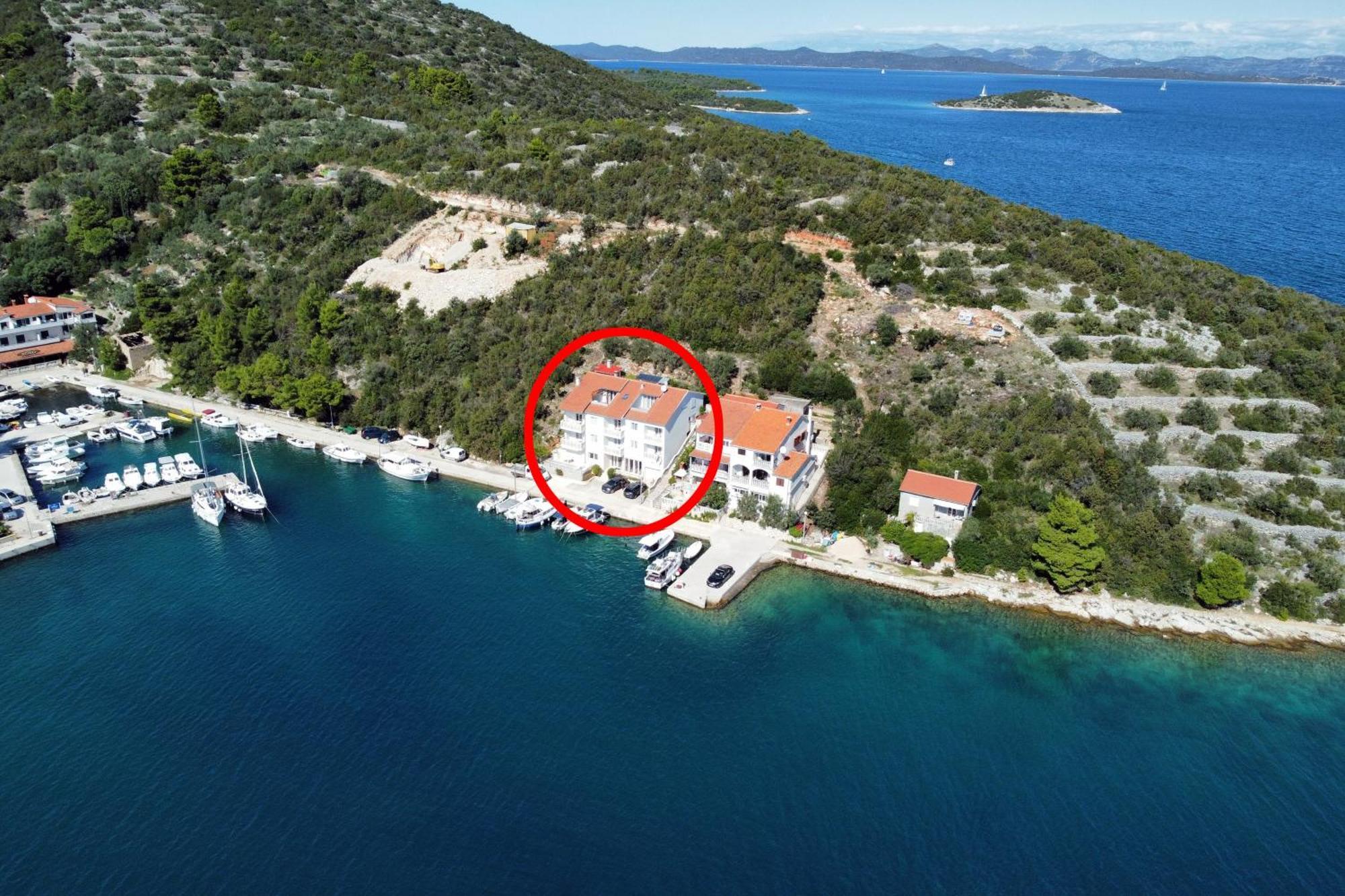 Apartments And Rooms By The Sea Zaglav, Dugi Otok - 8144 Sali Exterior photo